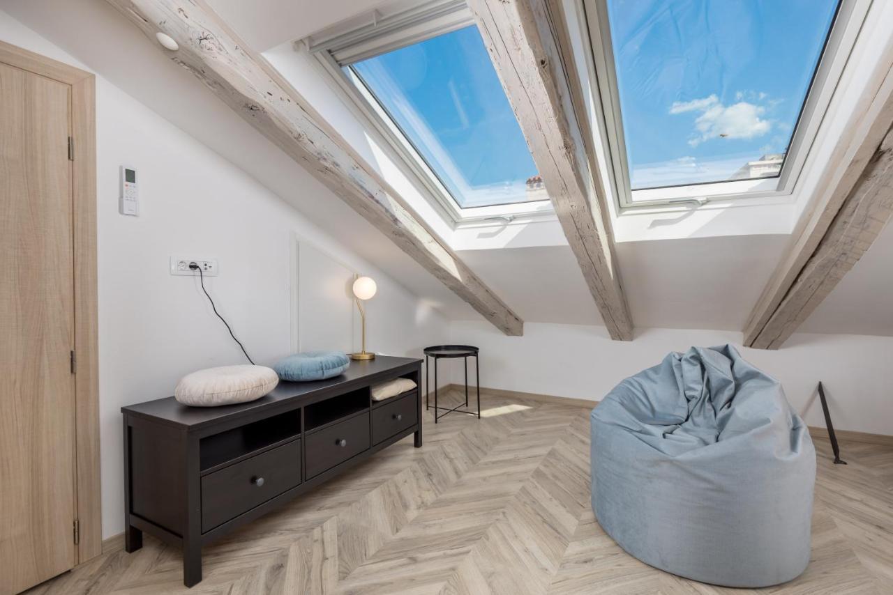 Apartments Madeleine Rijeka Eksteriør bilde